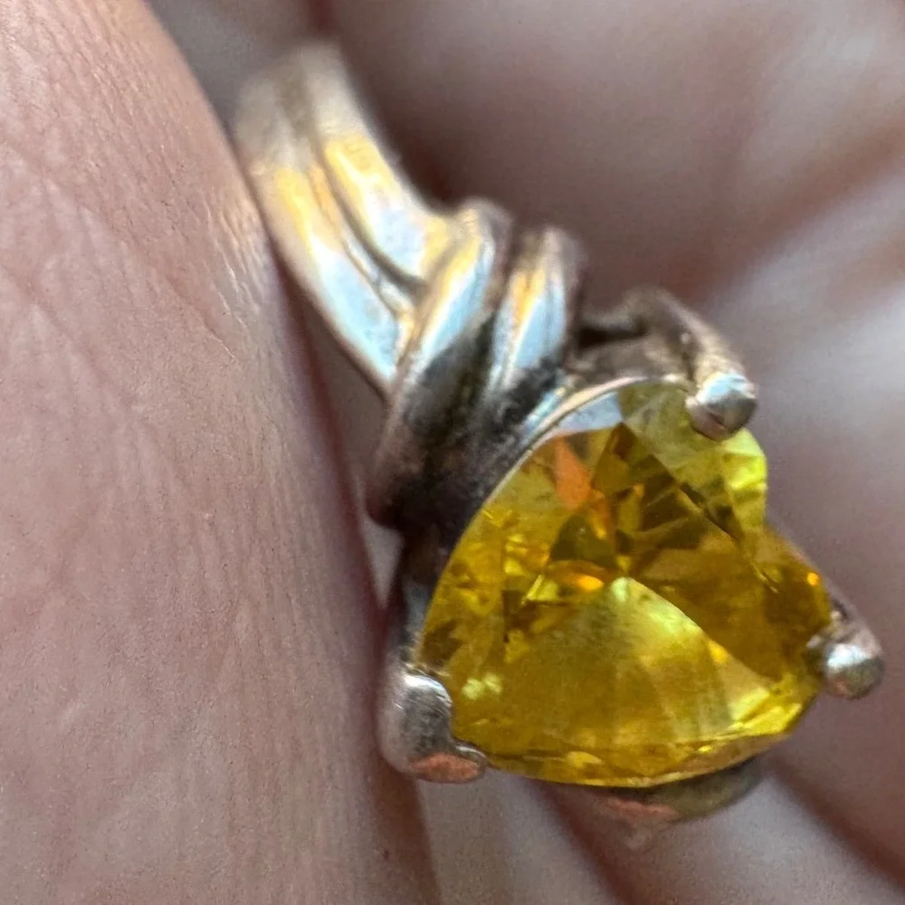 Vintage Sterling Silver Yellow Heart Shaped Citrine Stone Statement Ring Dainty